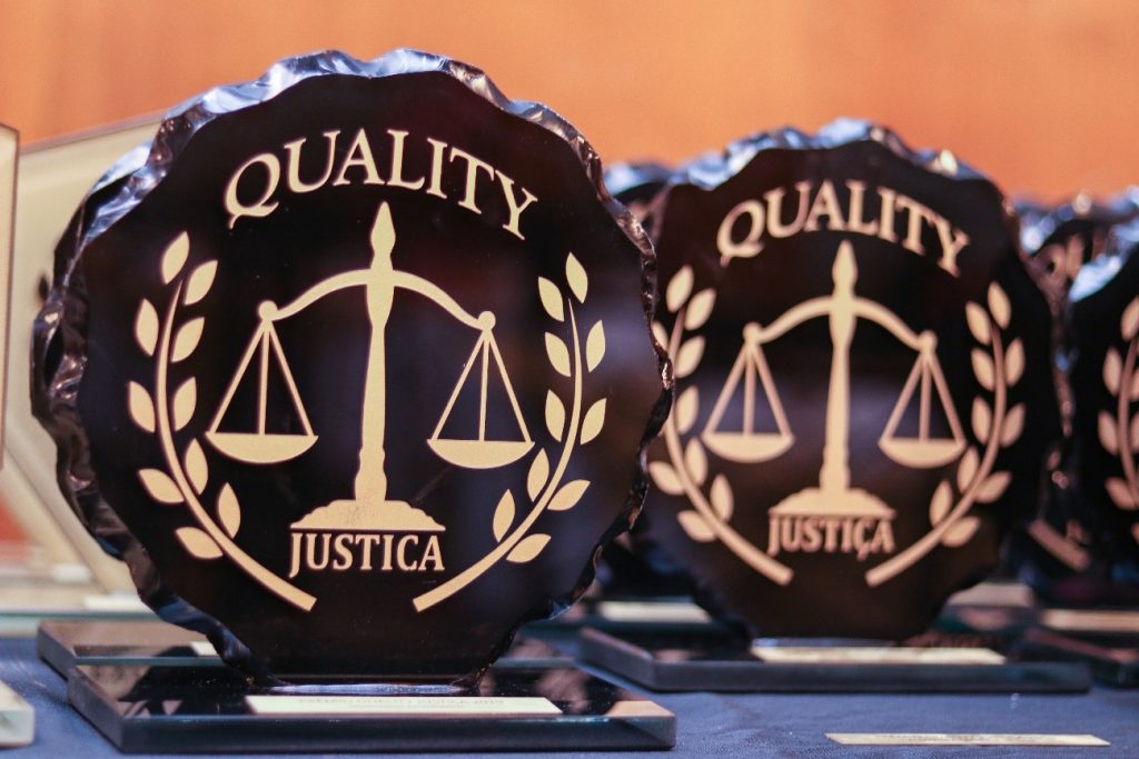 Comenda Oficial de Responsabilidade Social e Justiça
